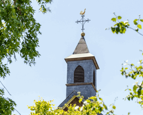 spits van de kerktoren Podiumkerkje Grevenbicht